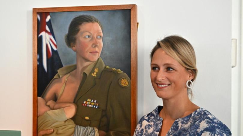 Anneke Jamieson's painting of a breastfeeding soldier now hangs in Australian War Memorial. (Mick Tsikas/AAP PHOTOS)