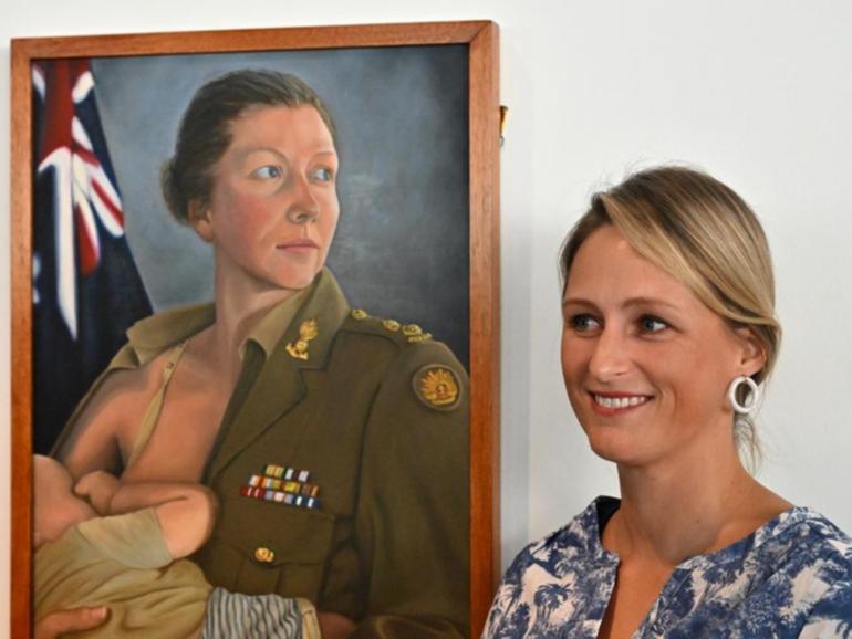 Anneke Jamieson's painting of a breastfeeding soldier now hangs in Australian War Memorial. (Mick Tsikas/AAP PHOTOS)