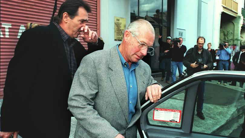 Det-Sgt Roger Rogerson leaving the Independent Commission against Corruption in 2000.