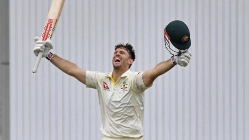 Mitch Marsh celebrates his century in the third Ashes Test.