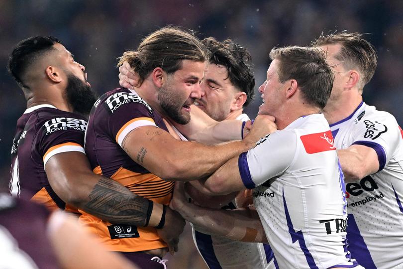 BRISBANE, AUSTRALIA - SEPTEMBER 08: Patrick Carrigan of the Broncos and Harry Grant of the Storm scuffle during the NRL Qualifying Final match between the Brisbane Broncos and Melbourne Storm at Suncorp Stadium on September 08, 2023 in Brisbane, Australia. (Photo by Bradley Kanaris/Getty Images)