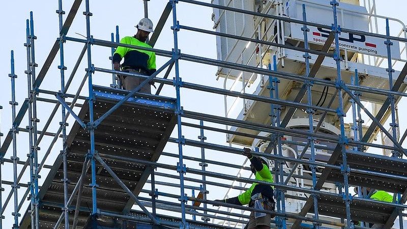 Australia's jobless rate has lifted to above four per cent for the first time in two years. (Jono Searle/AAP PHOTOS)