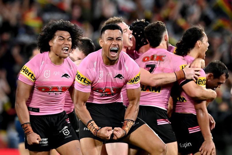 BRISBANE, AUSTRALIA - SEPTEMBER 25: Stephen Crichton of the Panthers and his team mates celebrate victory after the NRL Grand Final Qualifier match between the Melbourne Storm and the Penrith Panthers at Suncorp Stadium on September 25, 2021 in Brisbane, Australia. (Photo by Bradley Kanaris/Getty Images)