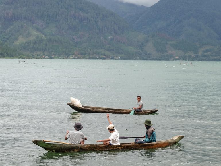 Fishermen on Lake Tawar.