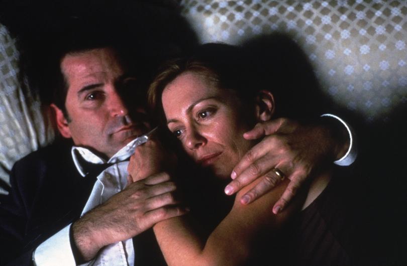 Anthony LaPaglia and Kerry Armstrong in Lantana.
