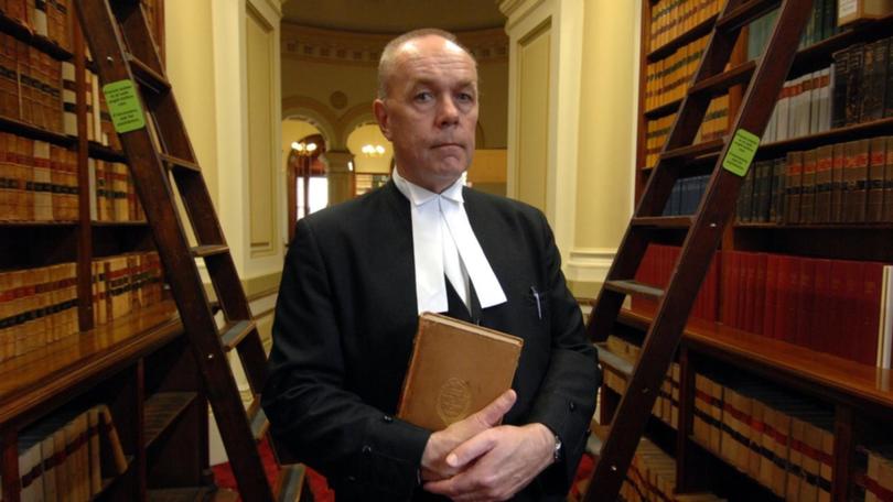 Lex Lasry has retired as a judge, ending an inquiry into a complaint by Victoria's top prosecutor. (Julian Smith/AAP PHOTOS)