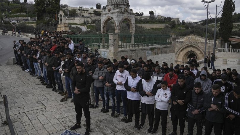 Palestinian Muslim worshippers who were prevented from entering the Al-Aqsa Mosque compound. (AP PHOTO)