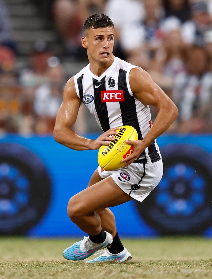 SYDNEY, AUSTRALIA - MARCH 09: Nick Daicos of the Magpies in action during the 2024 AFL Opening Round match between the GWS GIANTS and the Collingwood Magpies at ENGIE Stadium on March 09, 2024 in Sydney, Australia. (Photo by Michael Willson/AFL Photos via Getty Images)