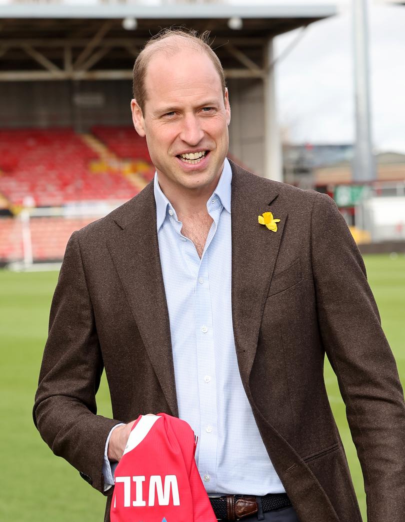 Prince William just doesn’t look complete on his recent solo outings. 