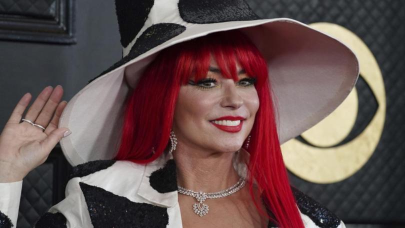 Country pop singer Shania Twain joins Coldplay and Dua Lipa as Glastonbury Festival headliners.