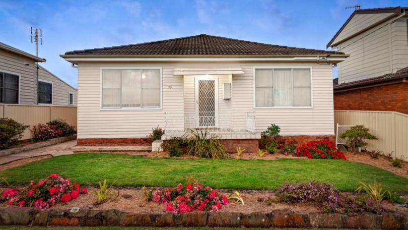 A home in Kahibah is unrecognisable after undergoing an Instagram-worthy revamp.