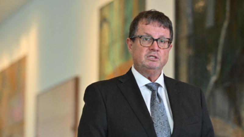 AMA president Steve Robson said the government needed to ensure general practice trainees were offered equitable employment conditions in comparison to their hospital counterparts.