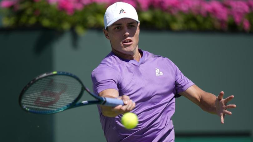 Sydneysider Chris O'Connell has progressed to the ATP Tour's Miami Open round of 32. 