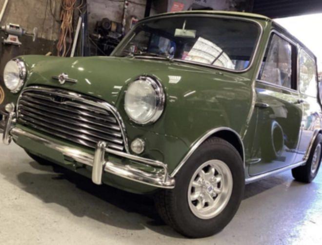 A Morris Mini Cooper.