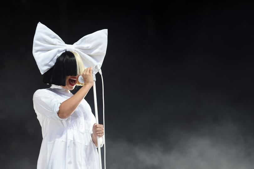 Sia.