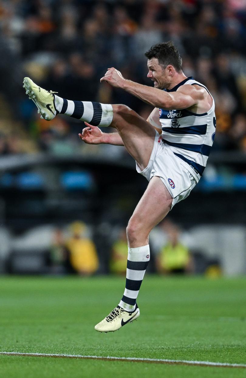 ADELAIDE, AUSTRALIA - MARCH 22: Patrick Dangerfield of the Cats kicks for goal during the round two AFL match between Adelaide Crows and Geelong Cats at Adelaide Oval, on March 22, 2024, in Adelaide, Australia. (Photo by Mark Brake/Getty Images)