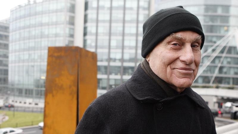 Richard Serra became world-renowned for his large-scale steel structures.