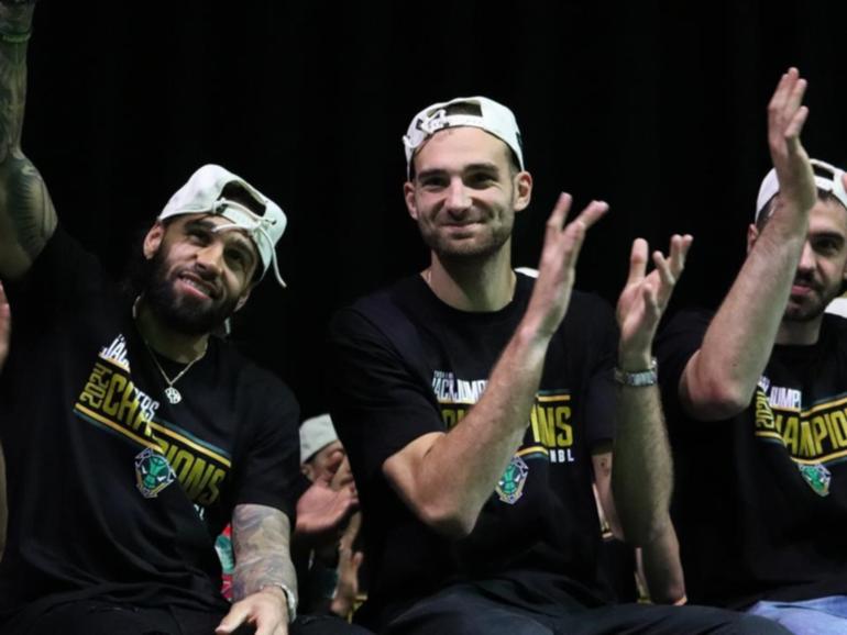 Jordon Crawford, Jack McVeigh (centre) and Fabijan Krslovic at the JackJumpers' fan event in Hobart. (Ethan James/AAP PHOTOS)