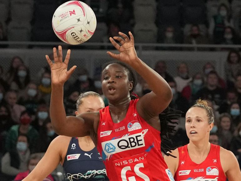 Samantha Wallace of the Swifts competes for the ball during the Super Netball Rd.10 match between the Melbourne Vixens and NSW Swifts at John Cain Arena in Melbourne, Saturday, July 10, 2021. (AAP Image/Scott Barbour) NO ARCHIVING, EDITORIAL USE ONLY