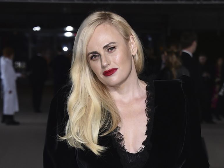 Rebel Wilson has revealed the identity of the actor to whom she lost her virginity when she was 35.