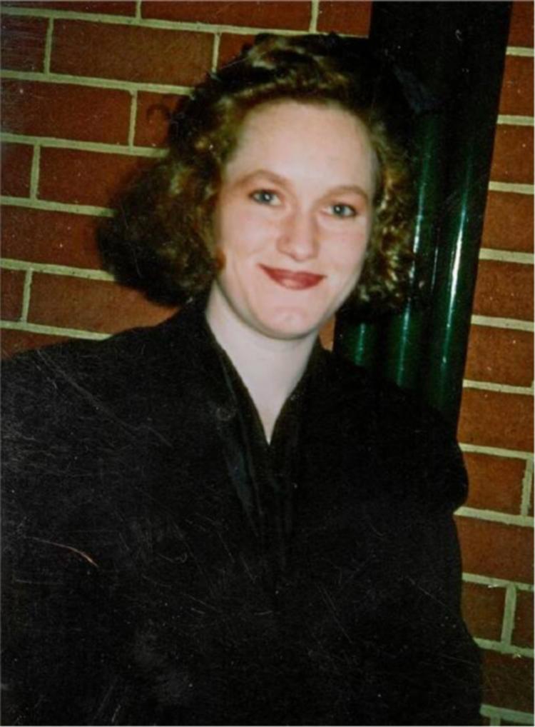 Police are hoping the offer of a $1 million reward will end a nine-year mystery surrounding the murder of a Buninyong woman. Belinda Williams’ body was found by bushwalkers on the Mt Buninyong Access Road on 6 July 1999, more than a week after she disappeared from her home.

An autopsy revealed the 29-year-old had been strangled.

Although there were no signs of violence it is believed she was killed in her house, while her six-year-old daughter slept, and her body was later dumped.