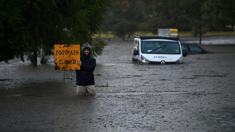 Flooding near Riverlinks Drive in Clarkson. Ian Munro