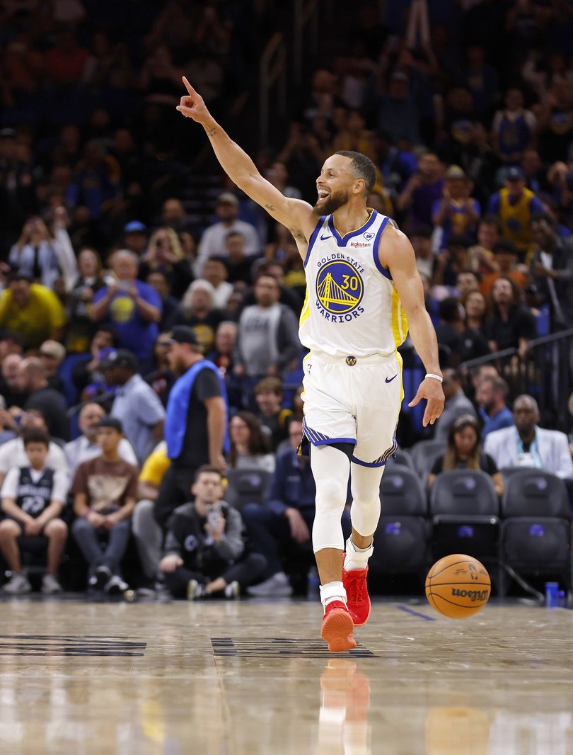 *** BESTPIX *** ORLANDO, FLORIDA - MARCH 27: Stephen Curry #30 of the Golden State Warriors reacts to winning a game against the Orlando Magic at Kia Center on March 27, 2024 in Orlando, Florida. NOTE TO USER: User expressly acknowledges and agrees that, by downloading and or using this photograph, User is consenting to the terms and conditions of the Getty Images License Agreement. (Photo by Mike Ehrmann/Getty Images)