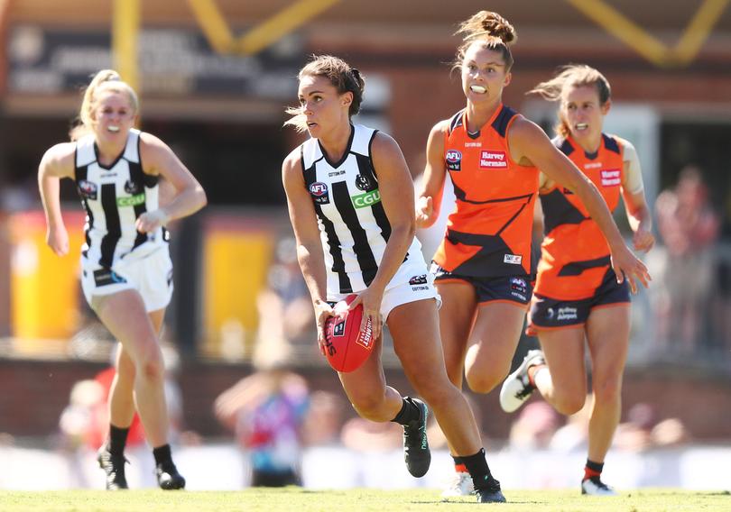MELBOURNE, AUSTRALIA - FEBRUARY 24: Georgie Parker of the Magpies runs with the ball during the AFLW Rd 4 match between Collingwood and GWS at Morwell Recreation Reserve on February 24, 2019 in Melbourne, Australia. (Photo by Michael Dodge/Getty Images)