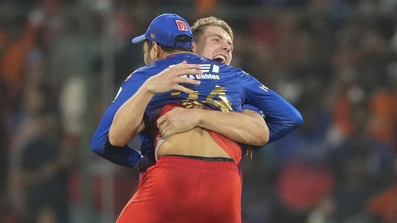 Cameron Green celebrates wildly after getting Pat Cummins out in the IPL. (AP PHOTO)