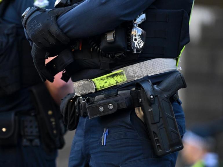 Victoria Police data shows 78 officers are facing charges for criminal or traffic offences. (James Ross/AAP PHOTOS)