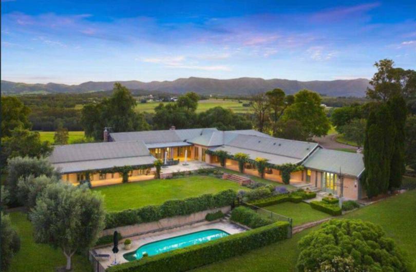 Australian supermodel Miranda Kerr reportedly spent $7.5 million on this luxury home in Pokolbin.