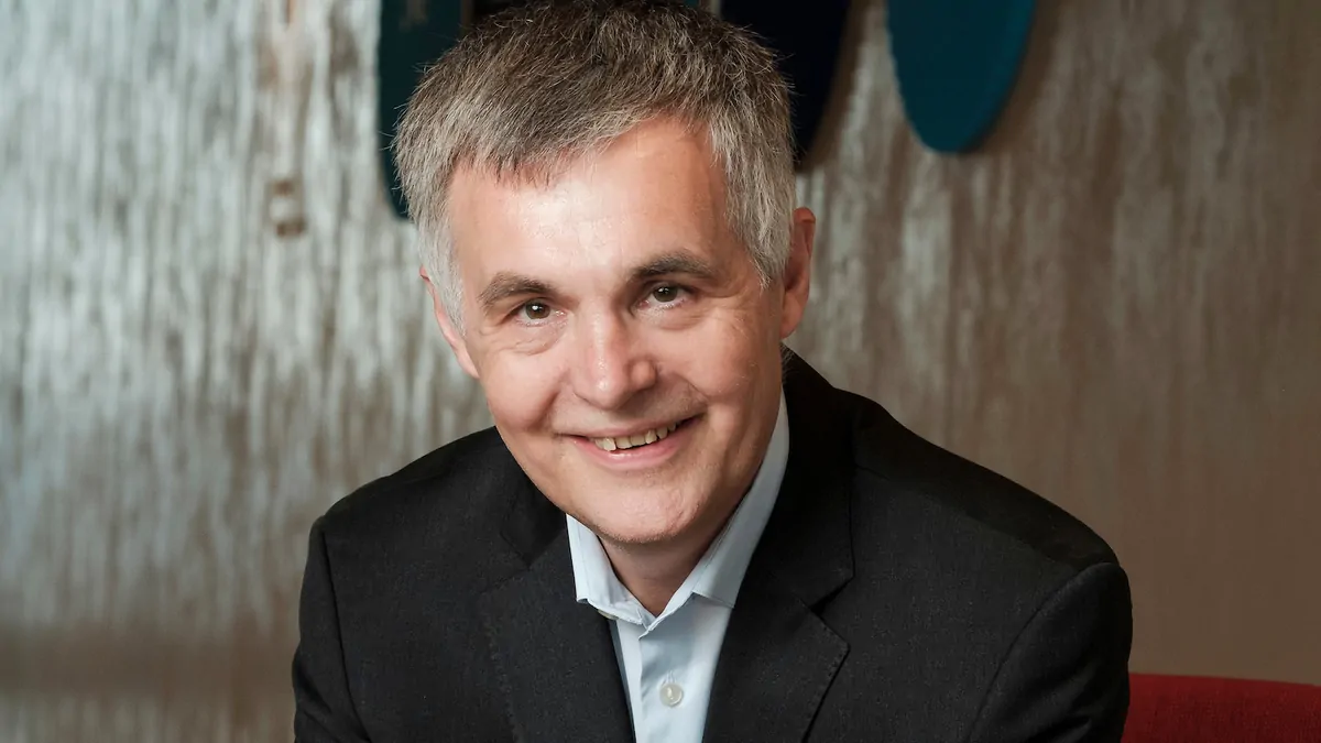 Stephen Rue Actor NBN chief executive resigns: Stephen Rue to depart as he is named new ...