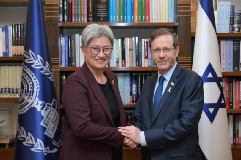 Penny Wong meets with Isaac Herzog in Israel President  Isaac Herzog met Australian Foreign Minister Penny Wong : 'Historically, Australia has played an important role in our region - and today I thank you for your strong condemnation of Hamas' atrocities, and firm call for the immediate release of all the hostages.'