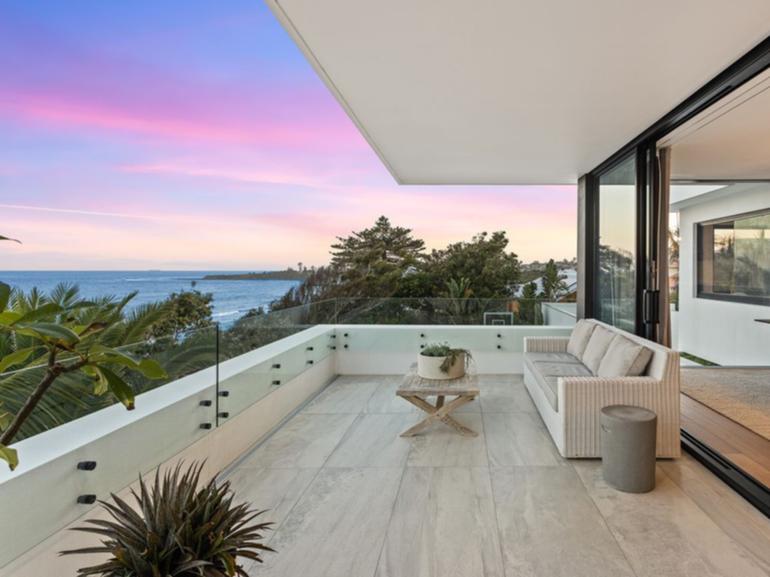 The high-end home at 9 Tasman Parade, Thirroul has changed hands for a record-breaking $8m sum. The home reportedly sold for more than $8 million. The home sold to a local buyer.