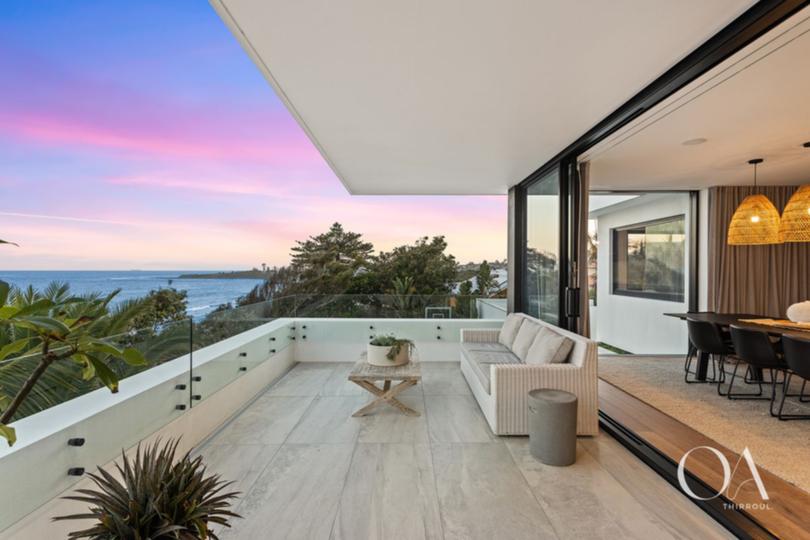 The high-end home at 9 Tasman Parade, Thirroul has changed hands for a record-breaking $8m sum. The home reportedly sold for more than $8 million. The home sold to a local buyer.