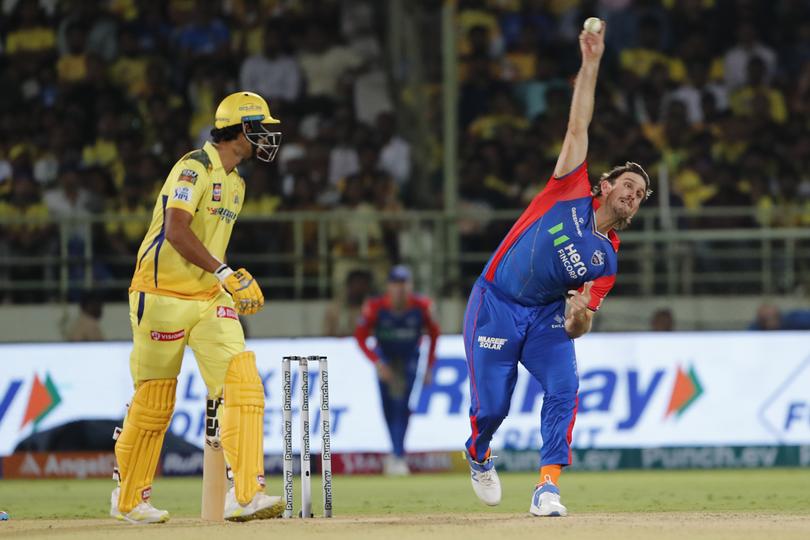 Delhi Capitals' Mitchell Marsh bowls a delivery during the Indian Premier League cricket match between Delhi Capitals and Chennai Super Kings in Visakhapatnam, India, Sunday, March. 31, 2024.(AP Photo/ Surjeet Yadav))