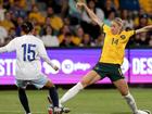 Alanna Kennedy (r) says the Matildas are tired of finishing outside the prizes at big tournaments.