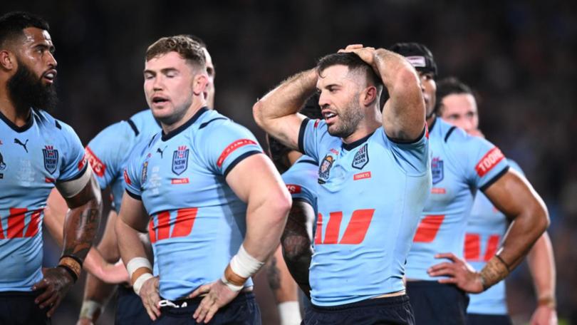 James Tedesco and his Blues teammates have endured a tough night at Accor Stadium. (Dan Himbrechts/AAP PHOTOS)