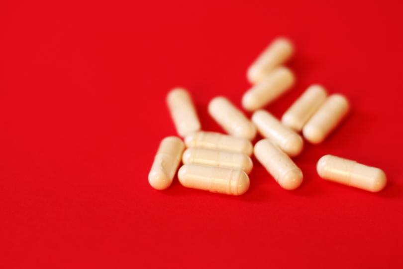 capsule-diet pill, capsule, pill