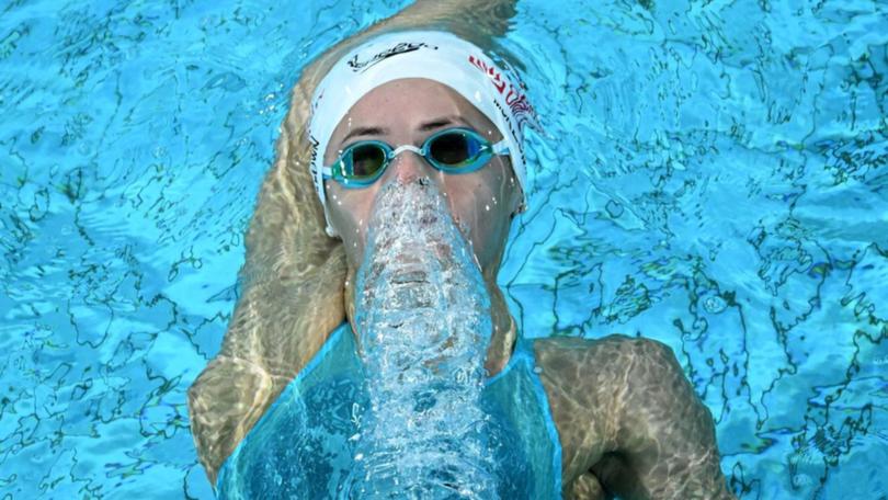Kaylee McKeown has failed to better her 200m backstroke world record at Australia's Olympic trials.