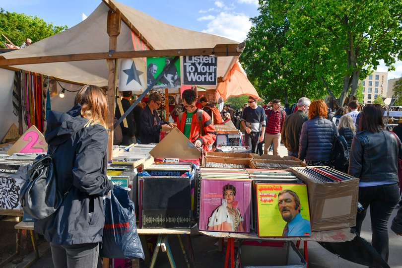 Flea market in the wall park, Prenzlauer mountain, Pankow, Berlin, Germany, Flohmarkt am Mauerpark, Prenzlauer Berg, Germany. 