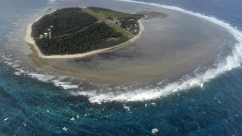 A major search is underway for a man missing after a yacht capsized off Lady Elliott Island.  