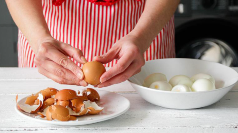 A home cook recently stunned the internet with her egg peeling hack.