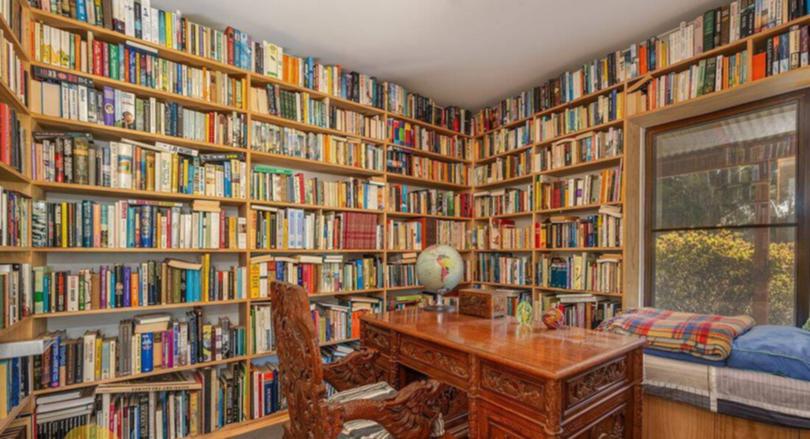 Character and colour in the library in this home in the NSW wine region of Mudgee.