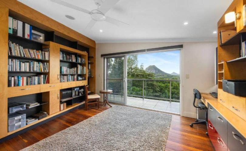 Character and colour in the library in this home in the NSW wine region of Mudgee.