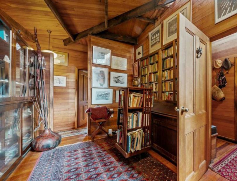 Character and colour in the library in this home in the NSW wine region of Mudgee.