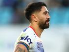 GOLD COAST, AUSTRALIA - JUNE 22: Shaun Johnson of the Warriors looks on during the round 16 NRL match between Gold Coast Titans and New Zealand Warriors at Cbus Super Stadium, on June 22, 2024, in Gold Coast, Australia. (Photo by Chris Hyde/Getty Images)