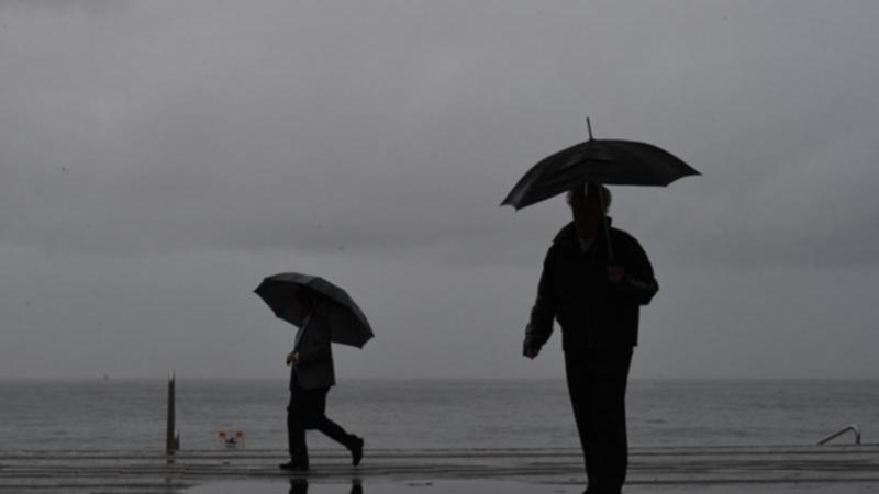 The BOM has forecast a wet week ahead for parts of Australia. (Peter Rae/AAP PHOTOS)