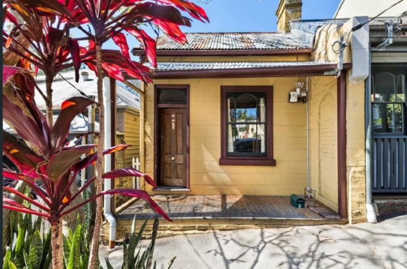This fixer-upper one-bedroom house will get you into the harbourside Sydney suburb of Birchgrove for almost $2 million less than the median house price.