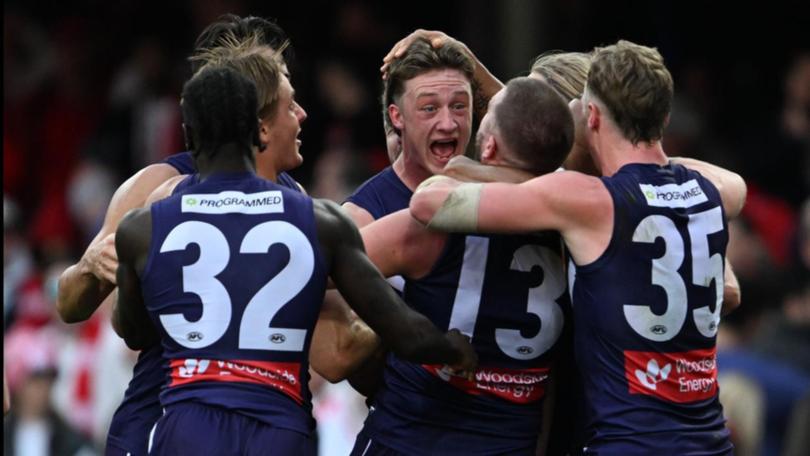 Fremantle have earned a famous win at the SCG, downing the ladder-leading Swans by a single point. (Dean Lewins/AAP PHOTOS)